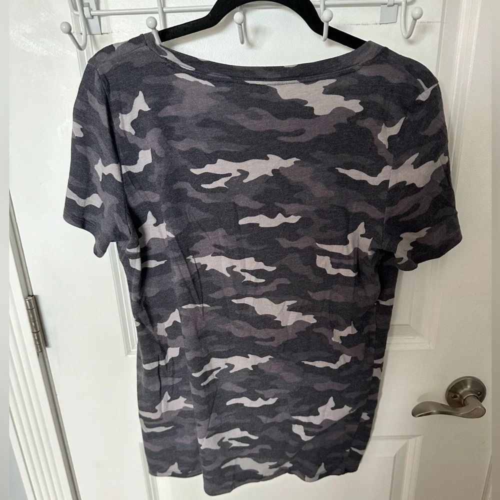 *EUC*Sz M*PINK*VS* tee